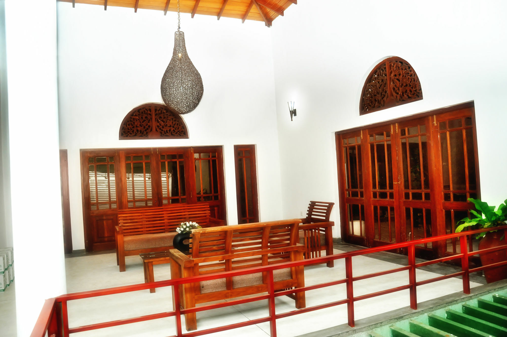 Aaranya Residence Канди Экстерьер фото